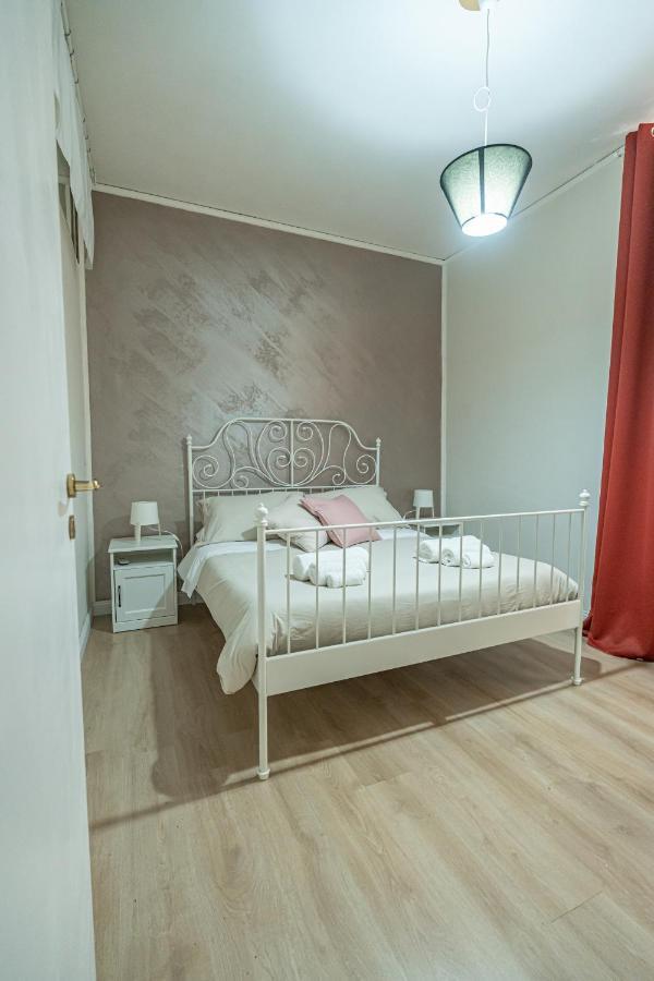 Casa Vacanze Decumano 18 Неаполь Екстер'єр фото